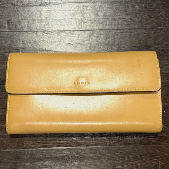 Wallet - Picture 1 of 8